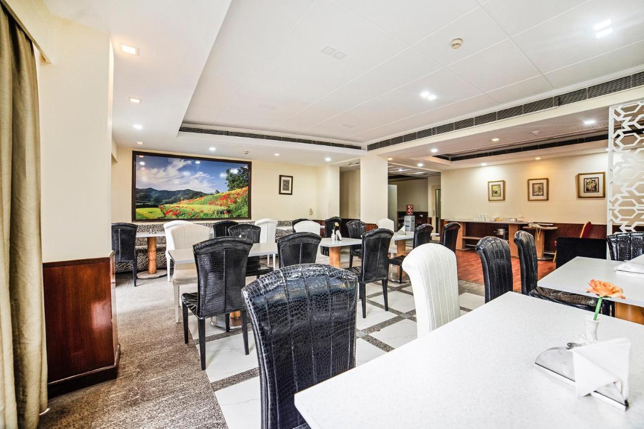 Fabhotel Bmk Grand 뉴델리 외부 사진
